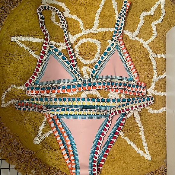 Kiini bikini - Top size M. Bottoms - size L. Blushing Pink